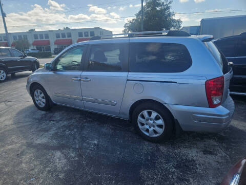 2008 Hyundai Entourage Limited