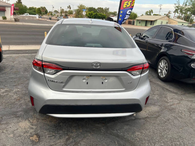 2022 Toyota Corolla LE