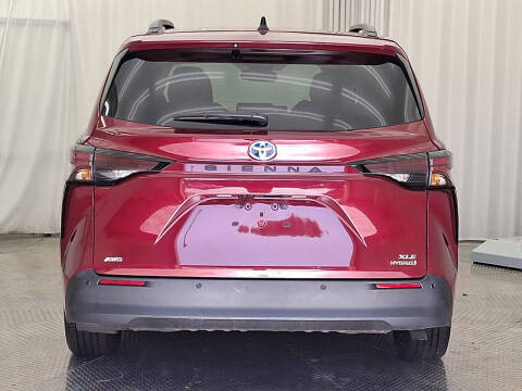 2024 Toyota Sienna XLE 7-Passenger