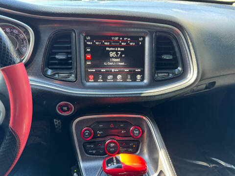 2015 Dodge Challenger SXT Plus