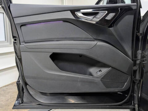 2024 Audi Q4 e-tron quattro Premium Plus 55