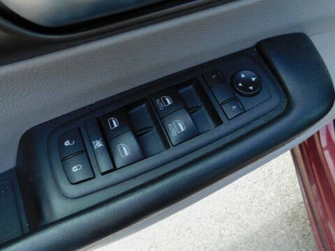 2020 Chrysler Voyager LXi