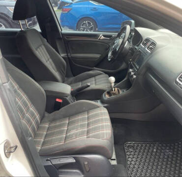 2010 Volkswagen GTI Base PZEV