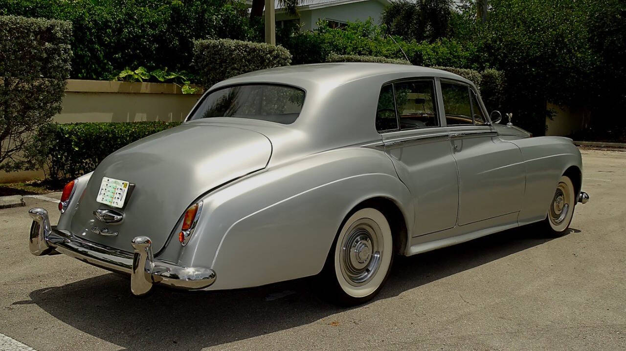 1957 Rolls-Royce Silver Cloud III 5