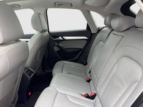 2017 Audi Q3 2.0T Premium