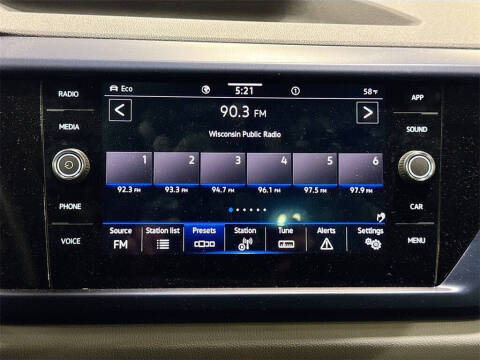 2022 Volkswagen Taos SE 4Motion