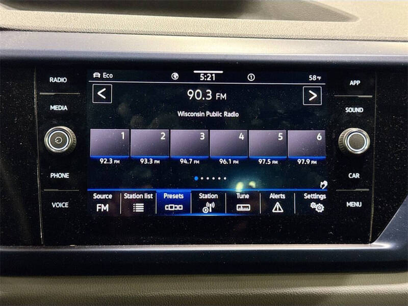 2022 Volkswagen Taos SE 4Motion