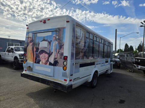 1999 Ford E-Series E-450 SD