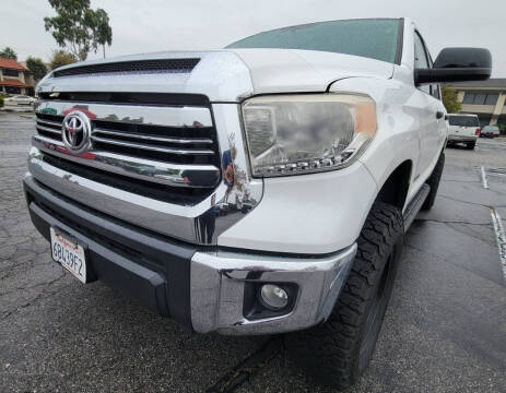 2017 Toyota Tundra SR5