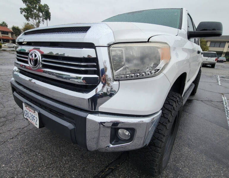 2017 Toyota Tundra SR5