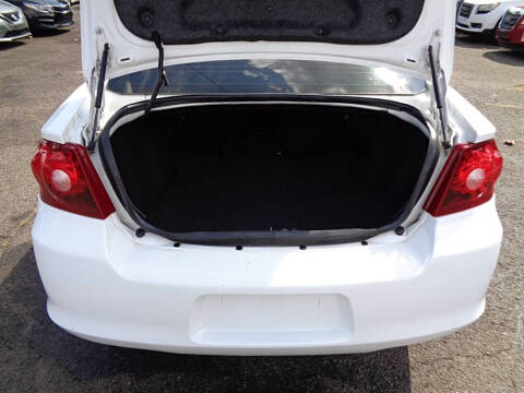 2013 Dodge Avenger SE