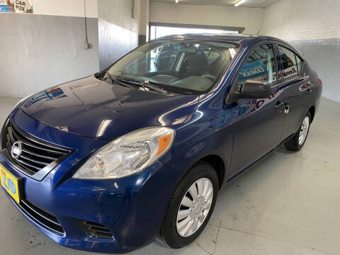 2014 Nissan Versa 1.6 S