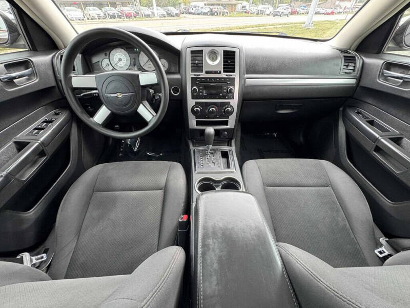 2010 Chrysler 300 Touring Plus