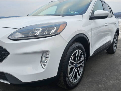 2020 Ford Escape SEL