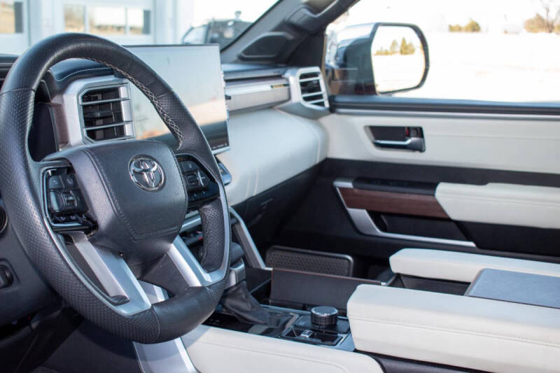 2023 Toyota Sequoia Capstone