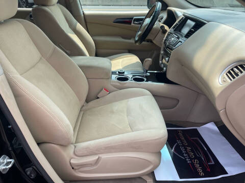 2015 Nissan Pathfinder SV