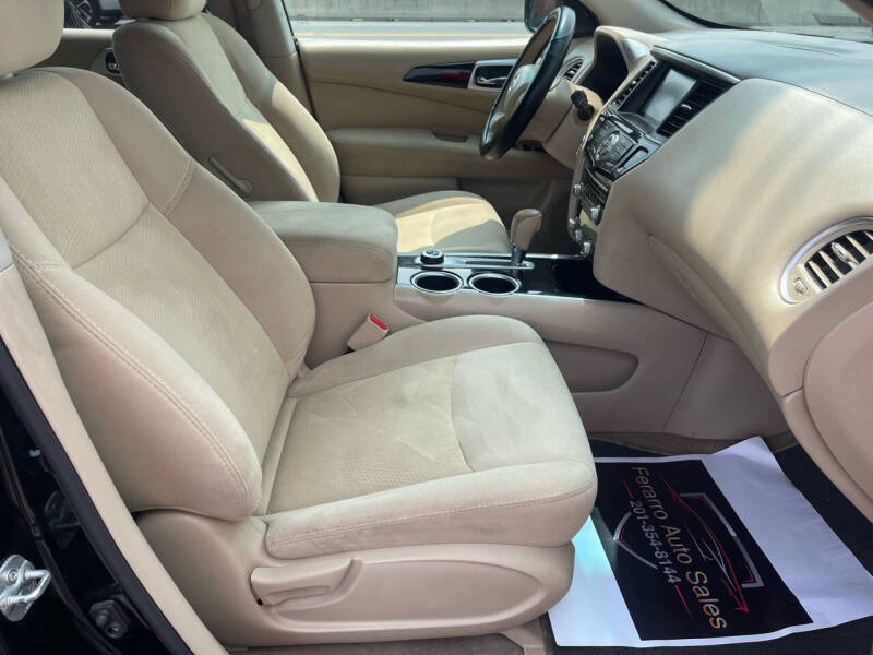 2015 Nissan Pathfinder SV