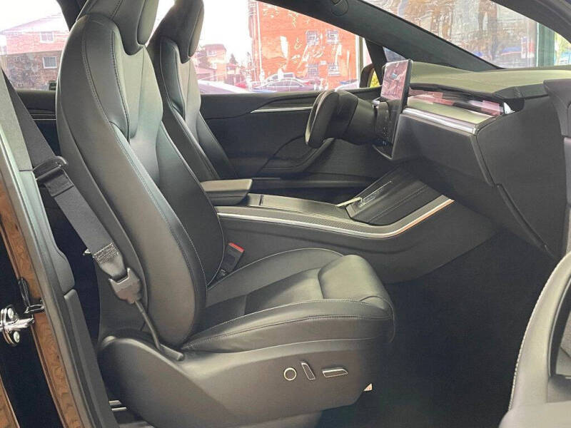 2022 Tesla Model X Plaid