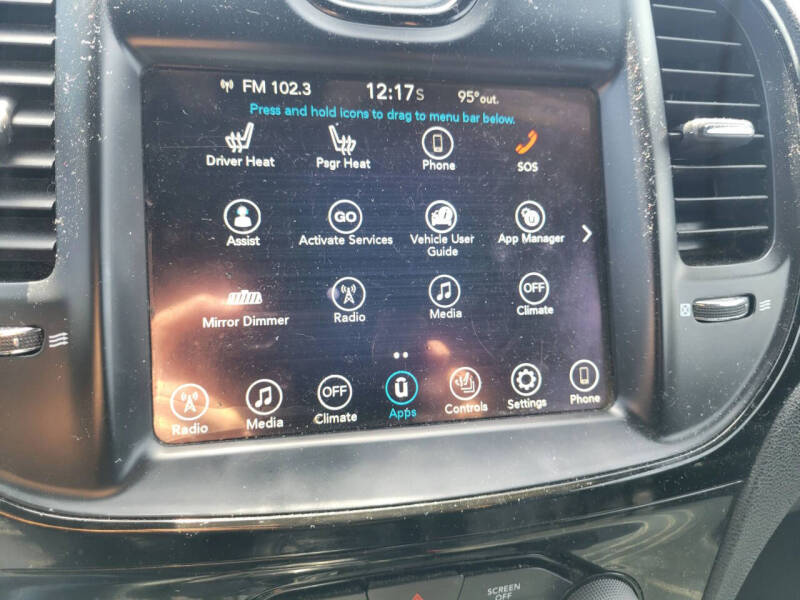 2017 Chrysler 300