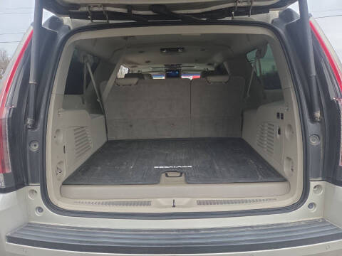 2017 Cadillac Escalade ESV Premium Luxury