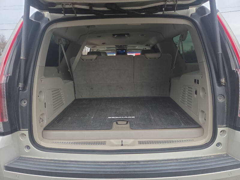 2017 Cadillac Escalade ESV Premium Luxury