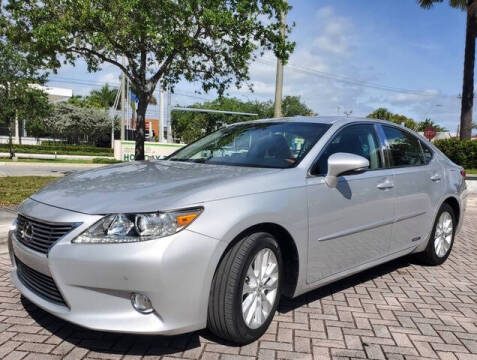 2013 Lexus ES 300h