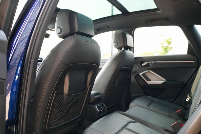 2021 Audi Q3 quattro S line Premium 45 TFSI