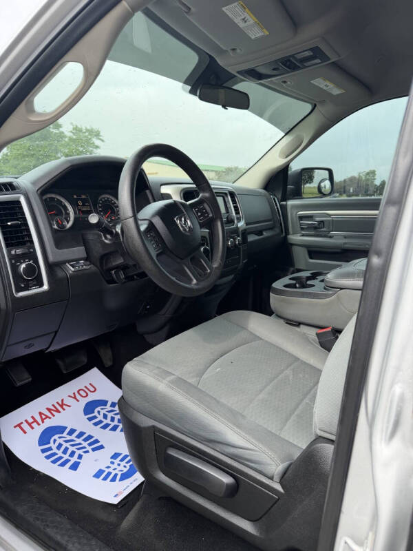 2017 RAM 1500 SLT