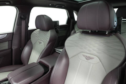 2023 Bentley Bentayga EWB