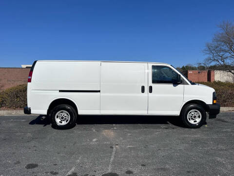 2023 GMC Savana 2500