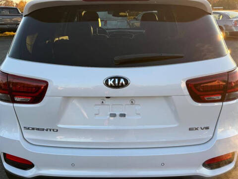 2019 Kia Sorento EX V6