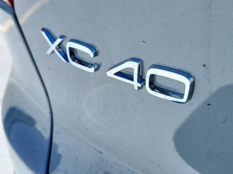 2026 Volvo XC40 B5 Plus