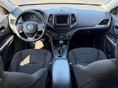 2019 Jeep Cherokee Latitude