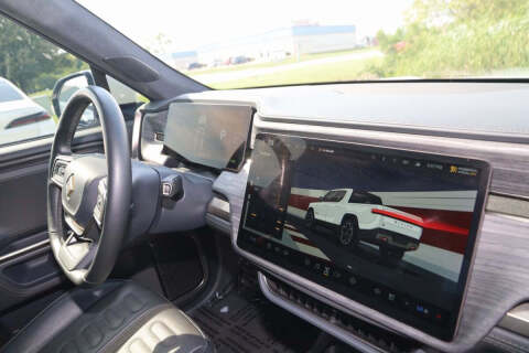 2022 Rivian R1T Adventure