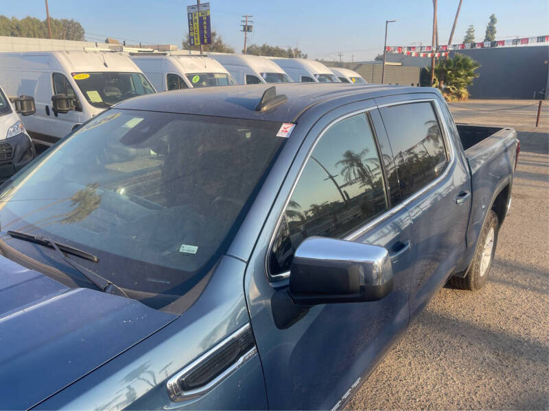 2024 GMC Sierra 1500 SLE