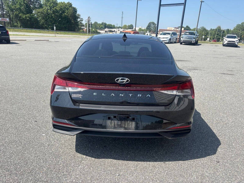 2022 Hyundai Elantra