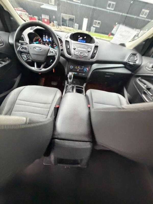2019 Ford Escape S