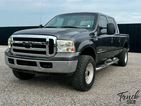 2005 Ford F-250 Super Duty for sale at The Truck Shop in Okemah OK