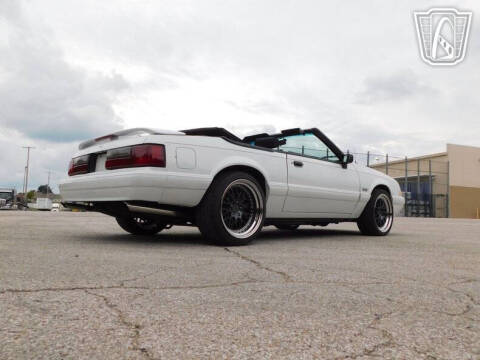 1990 Ford Mustang