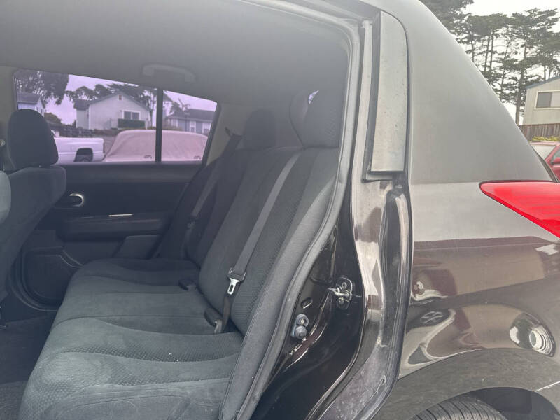 2011 Nissan Versa 1.8 S