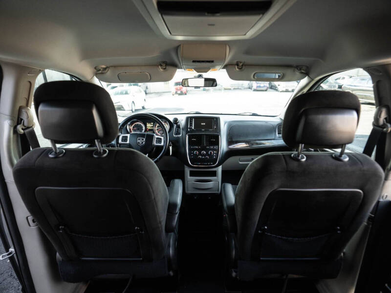 2016 Dodge Grand Caravan SXT Plus