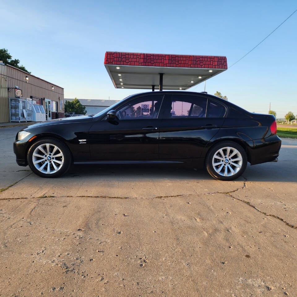 2011 BMW 3 Series for sale at Dakota Auto Inc in Dakota City, NE