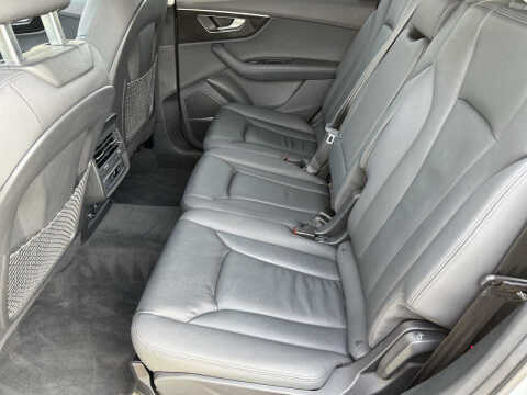 2024 Audi Q7 quattro Premium Plus 45 TFSI