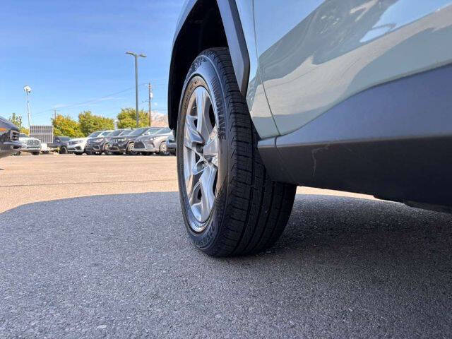 2023 Toyota RAV4 Hybrid XLE