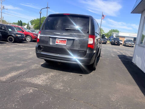 2012 Chrysler Town and Country Limited