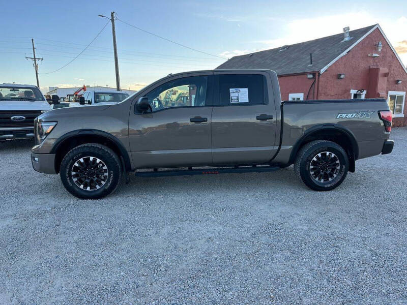 2021 Nissan Titan