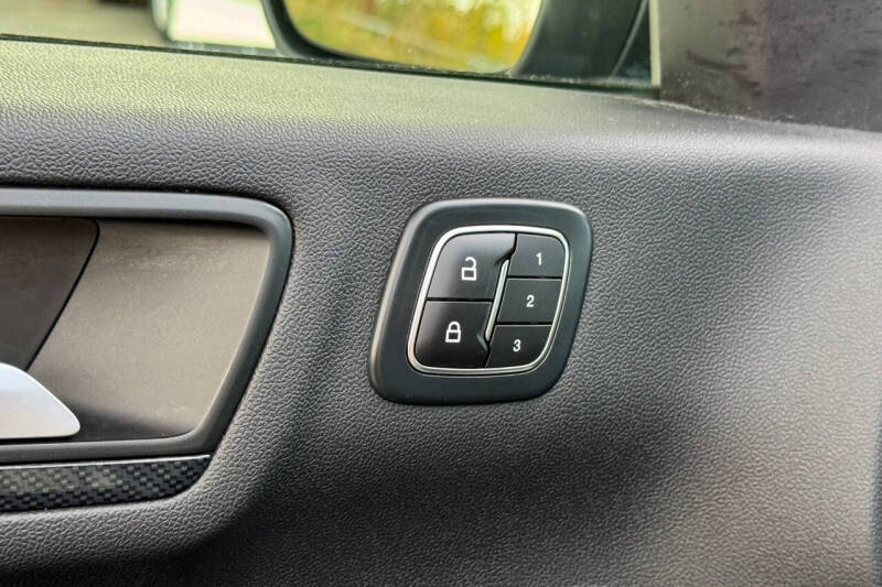 2023 Ford Escape Hybrid ST-Line Select