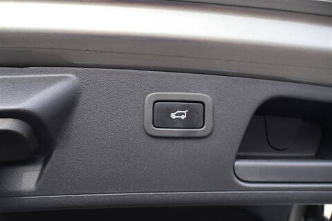 2019 Jaguar E-PACE P250 SE