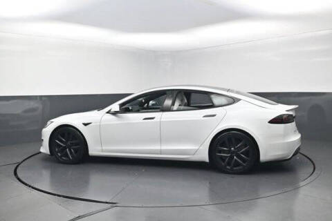 2022 Tesla Model S Plaid
