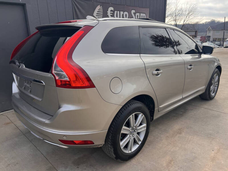 2016 Volvo XC60 T6 Platinum